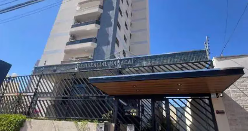 Apartamento com sacada em andar alto - edifício maracaí