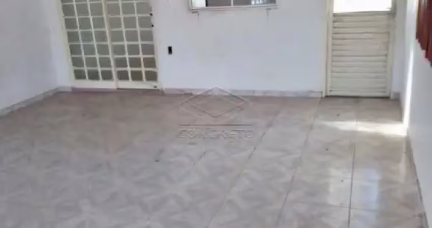Excelente imóvel com 2 dormitórios e edícula nos fundos