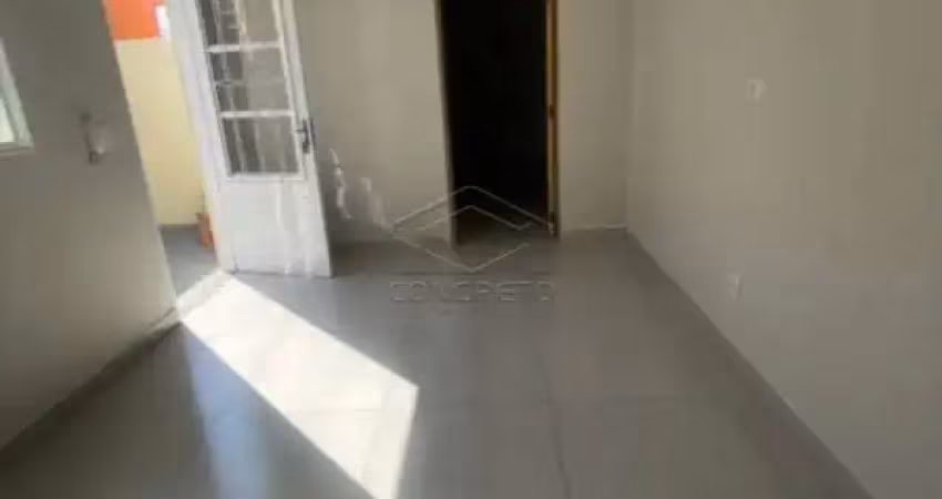 Casa com 2 dormitórios - proximo à avenida nuno de assis