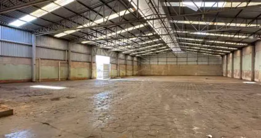 Excelente galpão comercial bem localizado com 2000m²