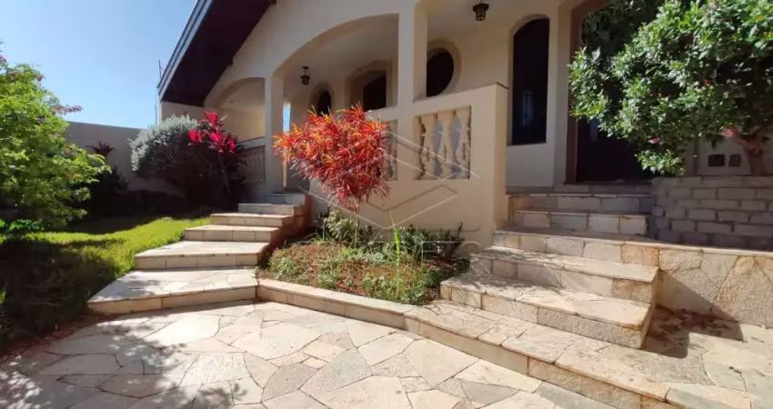 Casa com 4 quartos para alugar no Jardim Alvorada, Jaú 