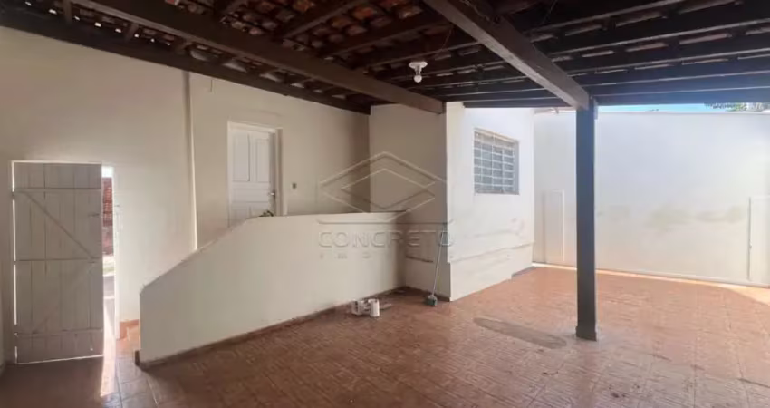 Casa com 3 quartos para alugar no Centro, Jaú 