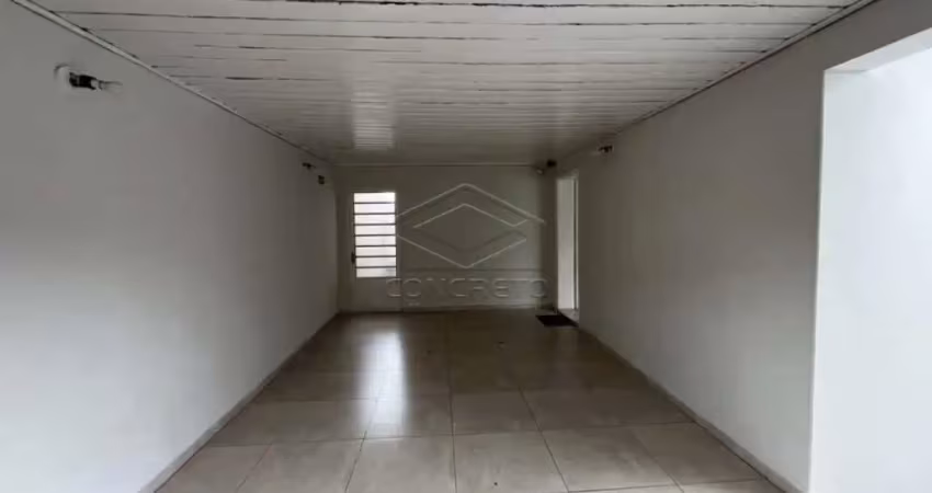 Casa com 3 dormitórios próximo a prefeitura, para locação comercial ou residencial.
