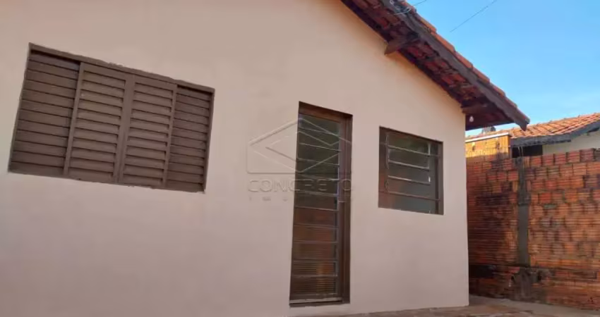 Casa com 2 quartos para alugar no Centro, Barra Bonita 