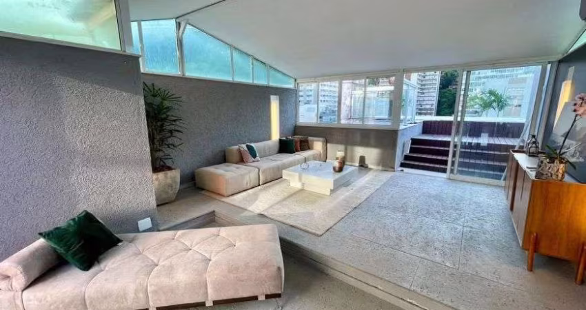 Cobertura Triplex de 533m² com Lazer Completo e 5 Suítes