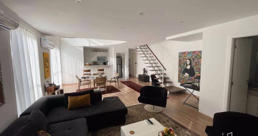 Quatro Paredes vende -Excelente e maravilhoso apto duplex no condomínio Mandarim - Apto composto por 125m2, 2 vagas, 2 quartos sendo 1 suíte, podendo