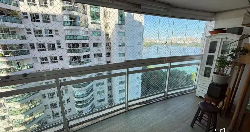 Quatro paredes imobiliária vende – península fit  apartamento impecável à venda no península fit! unidade de 3 qts sendo 1 suíte, 100m2, localizada em