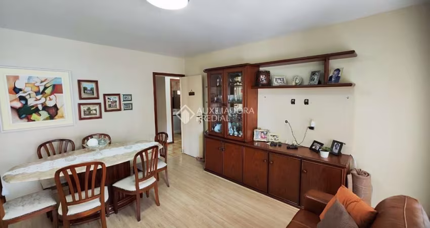 Casa com 3 quartos à venda na Rua Moura, 688, Barreiros, São José