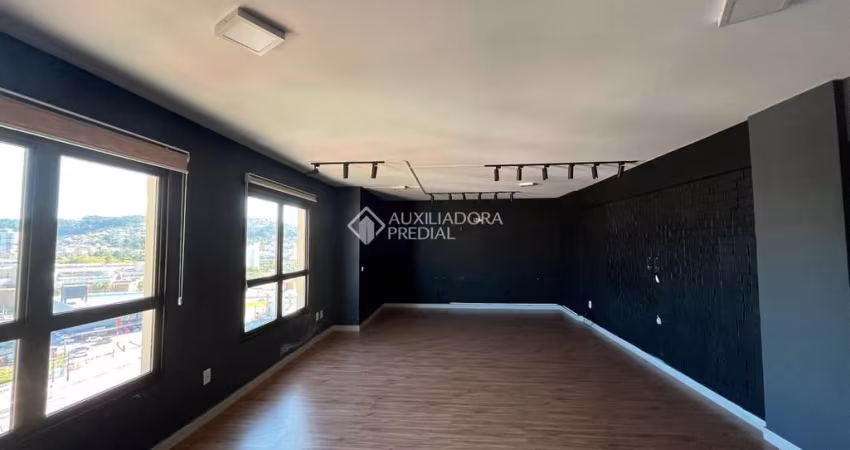 Sala comercial à venda na Rua Santo Antônio, 1460, Barreiros, São José