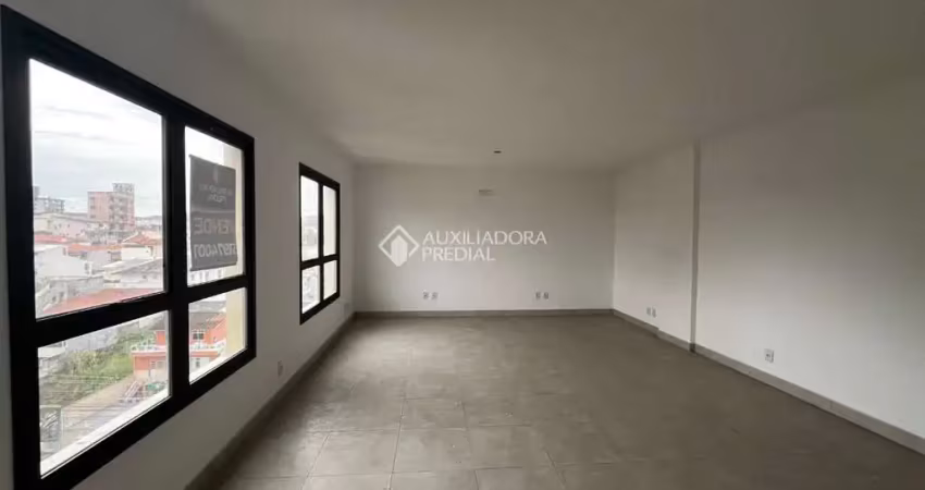 Sala comercial à venda na Rua Santo Antônio, 1460, Barreiros, São José