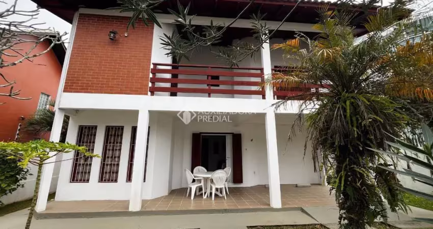 Casa com 5 quartos à venda na Rua Berta Lutz, 159, Cachoeira do Bom Jesus, Florianópolis