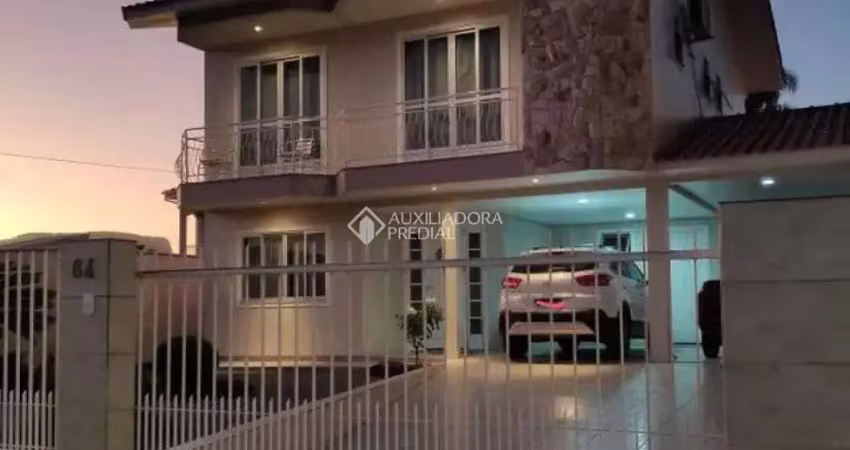 Casa com 3 quartos à venda na Rua Graciliano Carlos de Quadros, 164, Centro, Palhoça