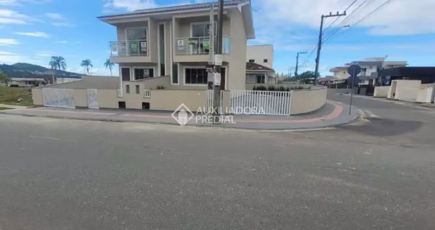 Casa com 3 quartos à venda na Rua Herondi Maran, 1, Bela Vista, Palhoça