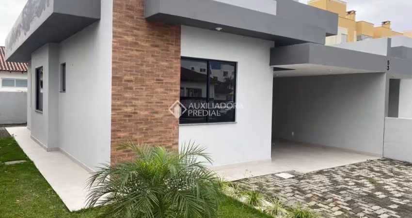 Casa com 3 quartos à venda na Das Turmalinas, 53, Sertão do Maruim, São José