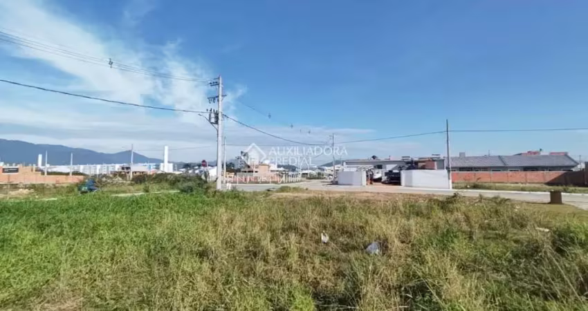Terreno à venda na Paulo José Ávila, 01, Barra do Aririú, Palhoça