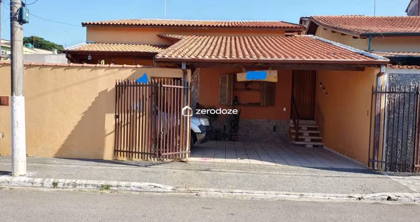 Casa espaçosa e confortável, Jardim Maria Cândida, Caçapava