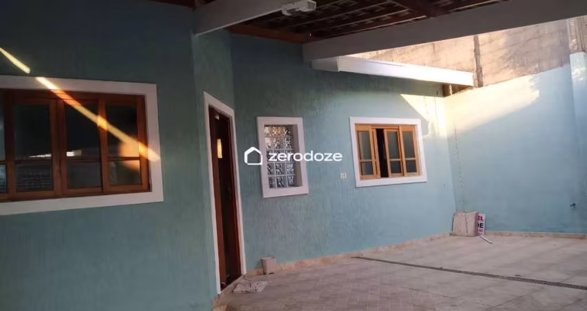 Casa térrea no Residencial São Francisco em São José dos Campos