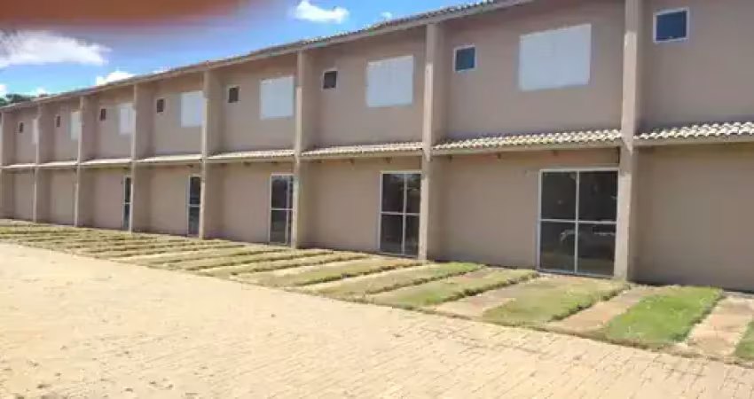 Casa Nova em Condomínio 72m2 - Imperdível