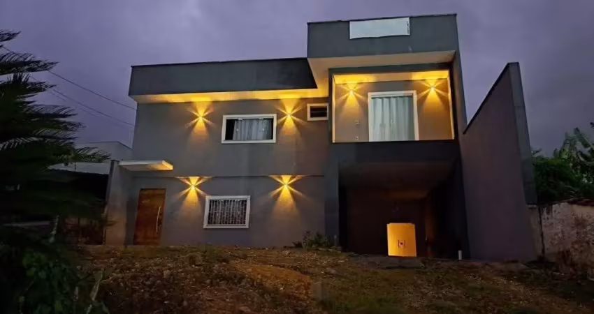 Casa com 3 quartos à venda no Glória, Joinville 
