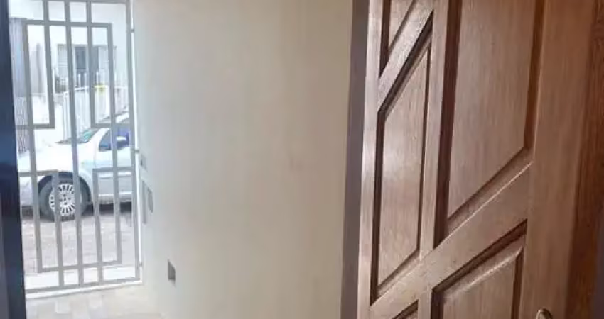 Ótima residencia, localizada  vila árens , proximo à estação cometa