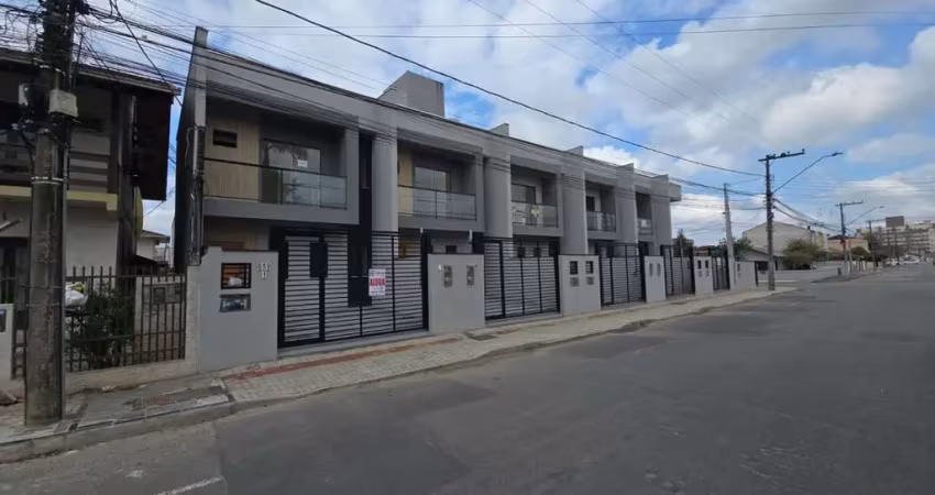 Casa com 2 quartos para alugar na Rua Pavão, 659, Costa e Silva, Joinville
