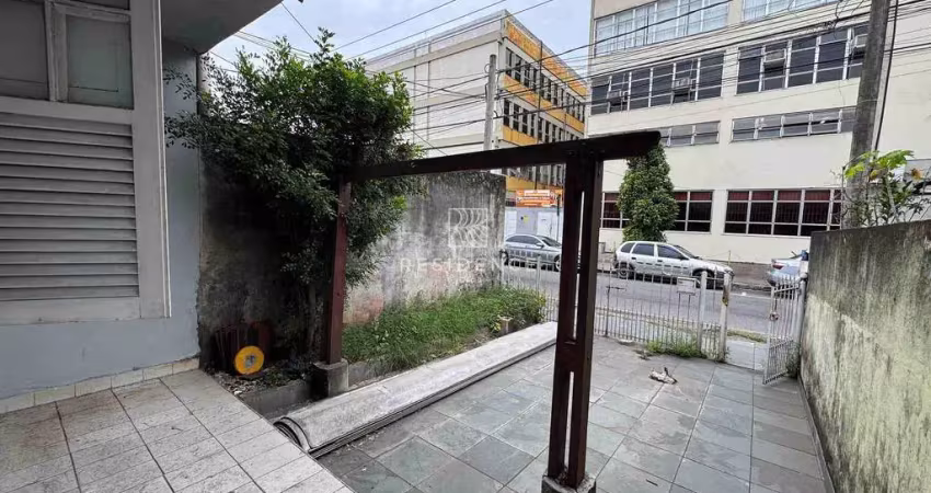 Casa geminada à Venda, Aterrado, Volta Redonda, RJ