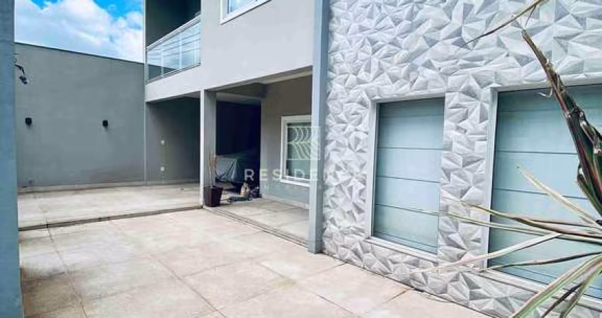 Casa duplex à Venda, Jardim Amália, Volta Redonda, RJ