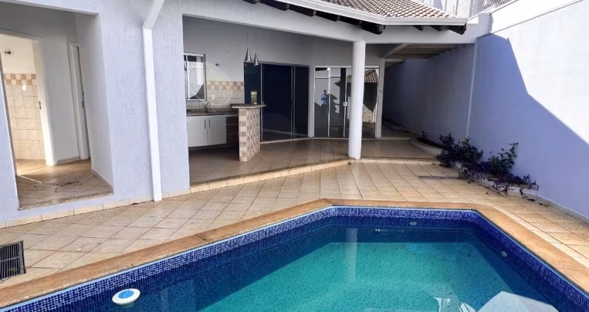 Casa disponível para locação no Residencial Villaggio II em Bauru-SP