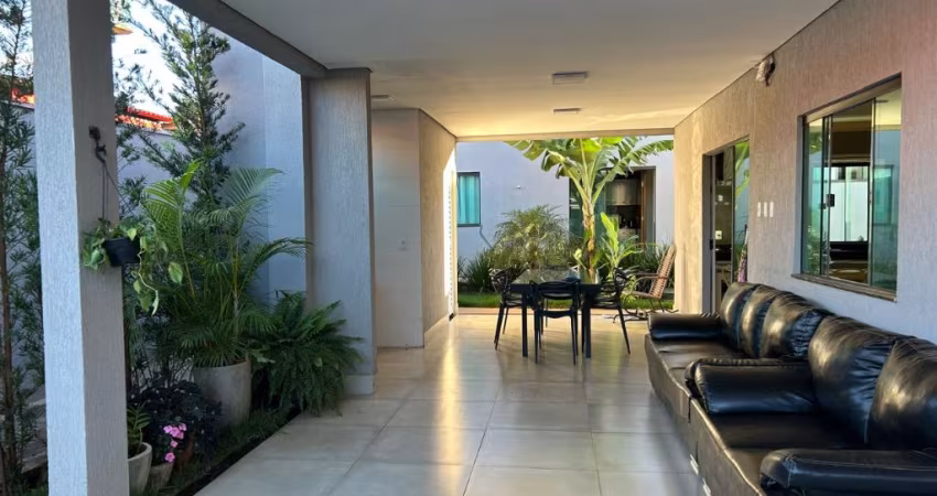 Casa perto da Havan com 5 quartos!