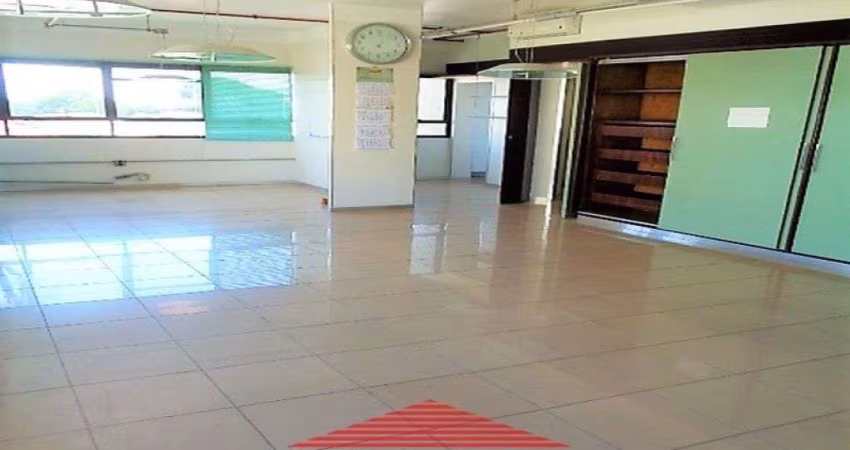 Sala comercial á 600 metros do Metrô Conceição!!