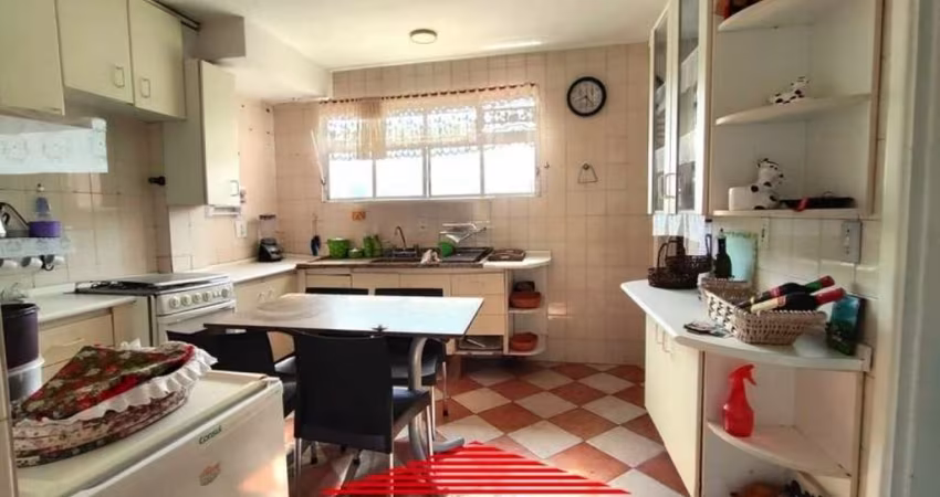 Ótimo apartamento no Bosque da Saúde!