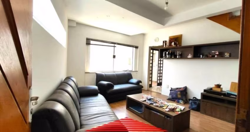 Casa com 3 quartos à venda na Rua Peropava, 199, Vila Brasílio Machado, São Paulo