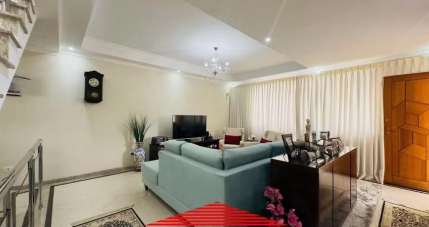Ampla residência de 280m², com 3 pavimentos!!