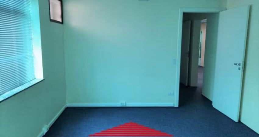 Sala Comercial Próximo ao Metrô Saúde.