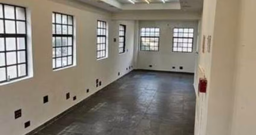 Sala comercial para alugar na Rua Belmiro de Almeida, 45, Bosque da Saúde, São Paulo