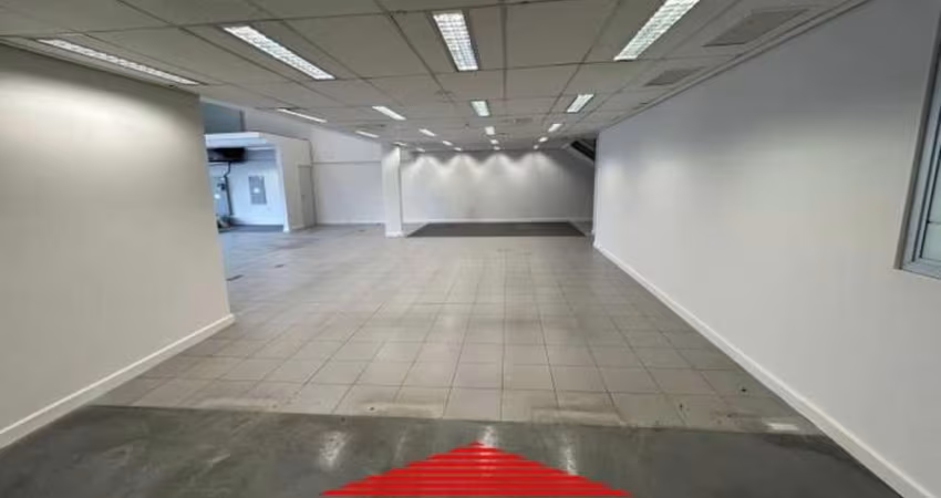 Comercial com 382m² de área útil, com 6 vagas!