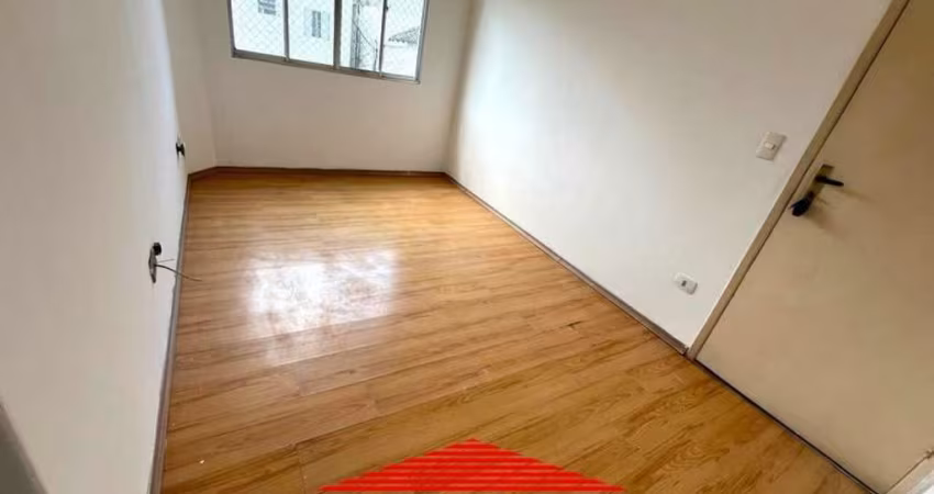 Apartamento no Bosque da Saúde.