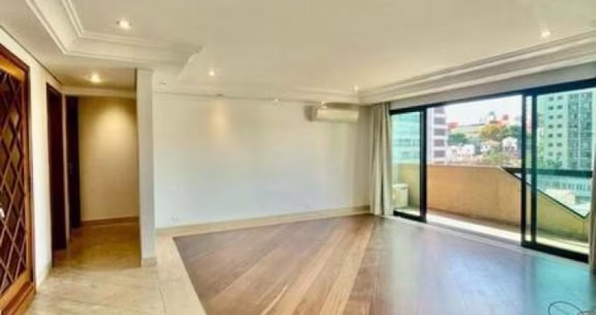 Apartamento na Vila Mariana com 4 dormitórios, 198 m²
