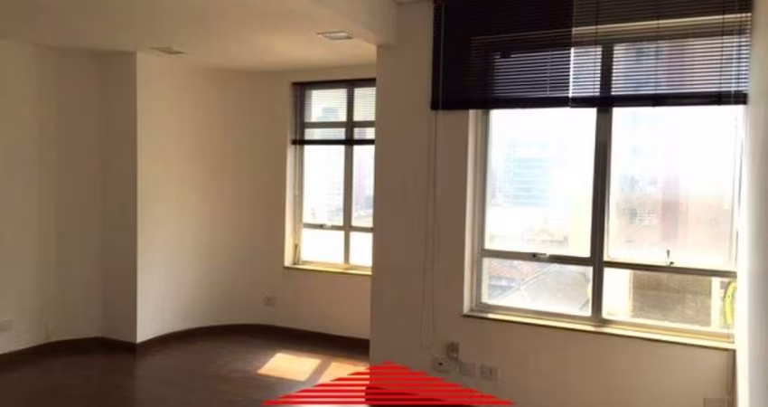 Sala comercial com 3 salas para alugar na Avenida da Liberdade, 47, Liberdade, São Paulo