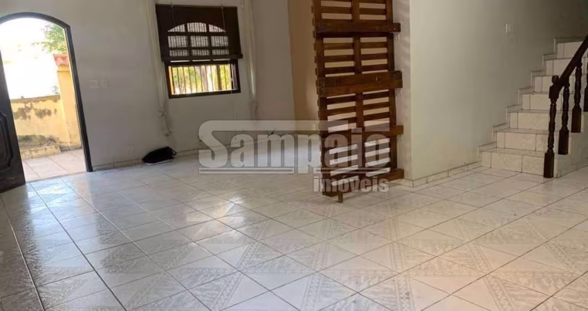 Casa de 2 pavimentos para venda com 5 quartos - Bairro Adriana / Campo Grande com 267m²