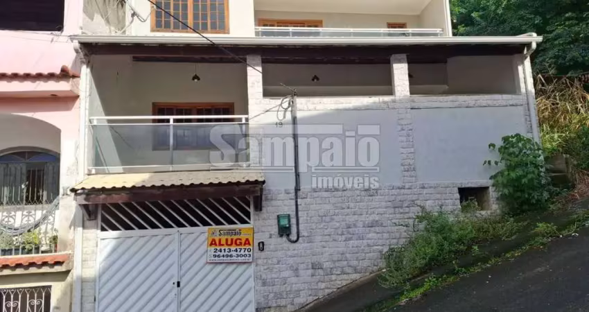 Linda casa duplex com 03 quartos em senador vasconcelos com 294,8m²