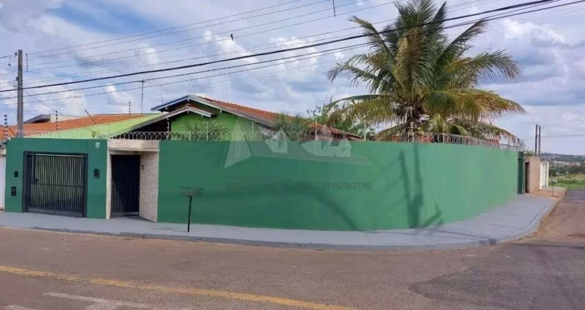Casa com 3 quartos à venda no Jardim Brasil (Vila Xavier), Araraquara 