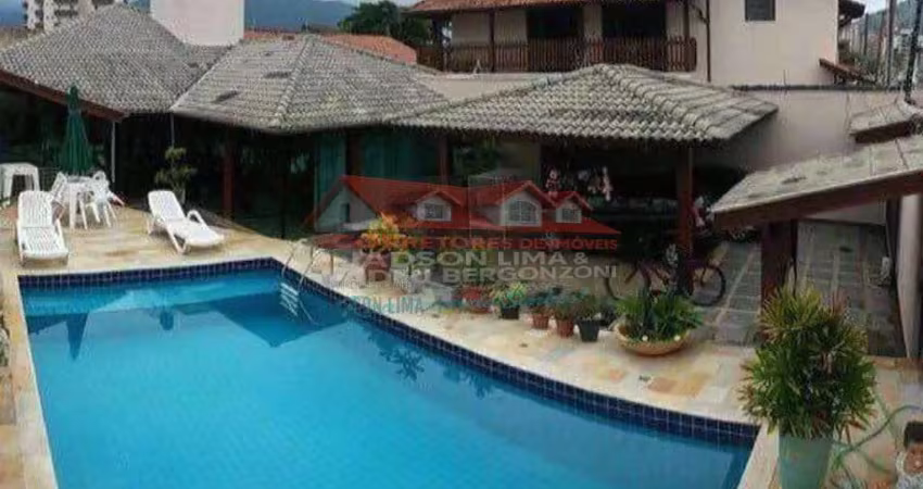 Linda casa na prainha na martim de sá, dispondo de 4 dormitórios, 3 suítes.