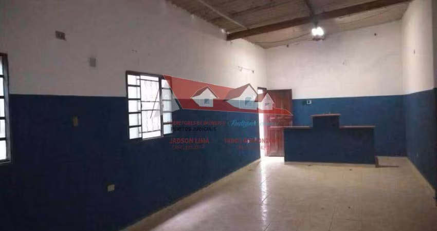 Casa no Perequê Mirim, mais ponto comercial, com ótima localização!