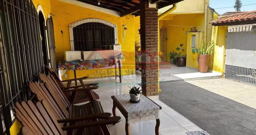 Sobrado duas lajes, com ótima localização no morro do algodão, duas suítes!