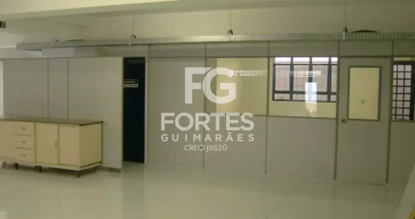 Salão com ótima localização com 260m² no Jardim Anhanguera