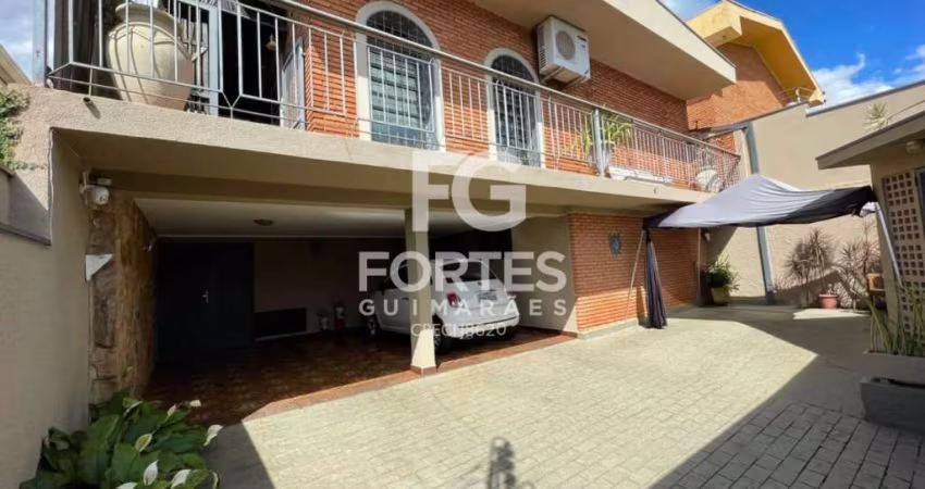 Casa de 3 Dormitórios com de 297 m² no Bairro Alto da Boa Vista!