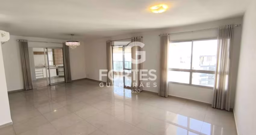 Apartamento 214m² com hall social privativo, 3 quartos suítes, armários sendo 1 closet e ares condicionados;