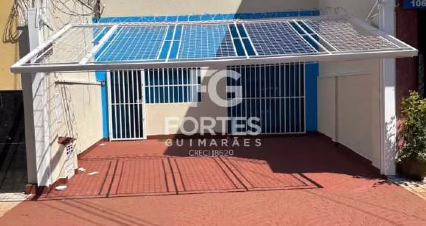 Espaço comercial de 4 salas, com 130m² de área construída e 2 vagas recuadas no Centro