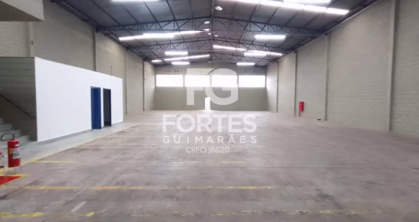 Galpão amplo com 675m² para Alugar no Bairro Lagoinha